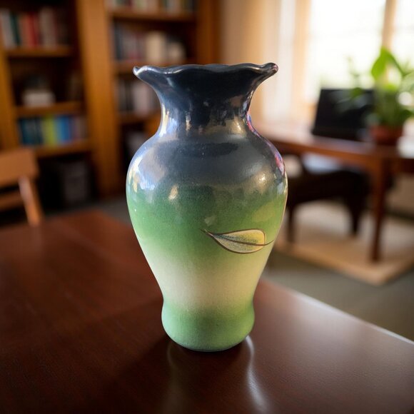 Vintage Hand - Painted Orchid Floral Clay Art Nouveau Vase - Picture 5 of 9